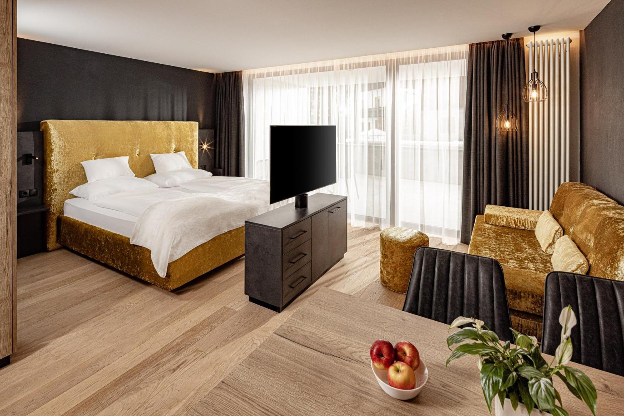 Hotel Schneeberg Family Spa Resort Ridanna Exterior photo